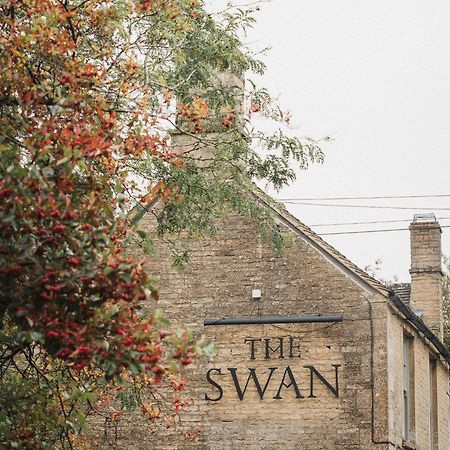 The Swan Inn Shipton under Wychwood Exterior photo